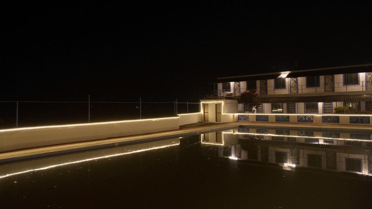 Santorini Vasai Resort Bagian luar foto