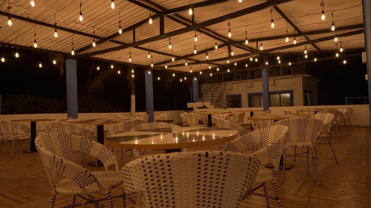 Santorini Vasai Resort Bagian luar foto