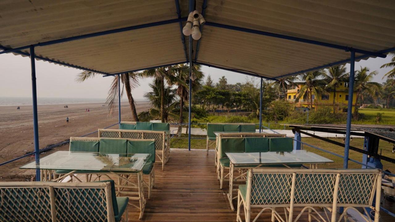 Santorini Vasai Resort Bagian luar foto