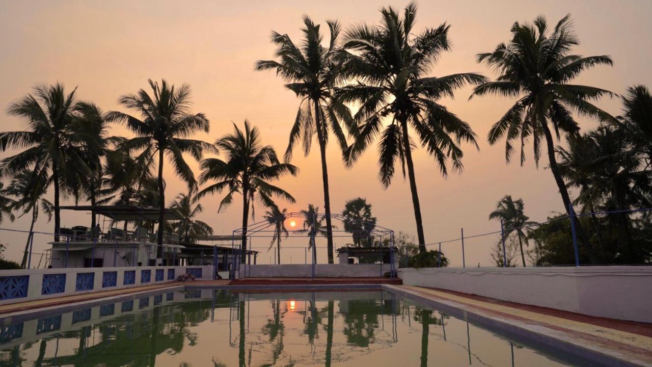 Santorini Vasai Resort Bagian luar foto